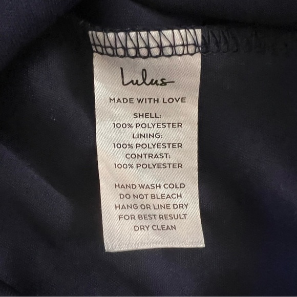 Lulu’s Date With a Daydream Pleated Lace Tiered Maxi Dress medium Navy blue - Picture 13 of 13